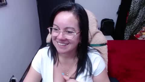 Sonia online show from November 2025 10:31:02 PM