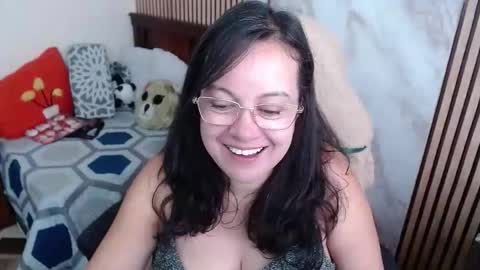 Sonia online show from February 2026 03:42:01 PM
