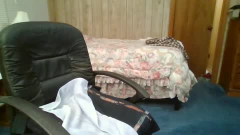 Snapshot of maturecouple1954 chatting on February 2025 11:53:02 PM SXECPL55 at G mail Dot Com online show from February 2025 11:53:02 PM