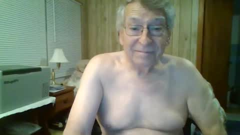 Snapshot of maturecouple1954 chatting on February 2025 12:04:02 PM SXECPL55 at G mail Dot Com online show from February 2025 12:04:02 PM