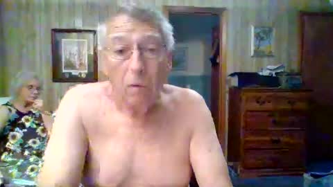 Snapshot of maturecouple1954 chatting on October 2025 12:19:02 PM SXECPL55 at G mail Dot Com online show from October 2025 12:19:02 PM