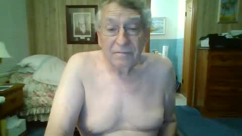 Snapshot of maturecouple1954 chatting on March 2026 11:27:01 AM SXECPL55 at G mail Dot Com online show from March 2026 11:27:01 AM