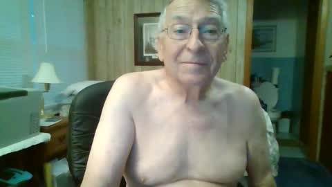 Snapshot of maturecouple1954 chatting on March 2026 11:37:02 AM SXECPL55 at G mail Dot Com online show from March 2026 11:37:02 AM