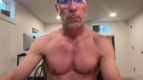 maturefit1 online show from March 2026 10:48:01 PM