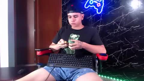 Matias online show from January 2025 09:50:02 AM