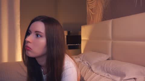 Lily online show from January 2025 01:43:01 AM