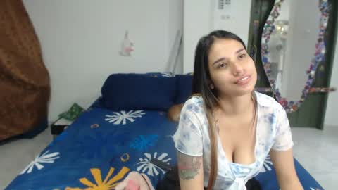 Mau and Lauren online show from September 2025 04:52:01 PM