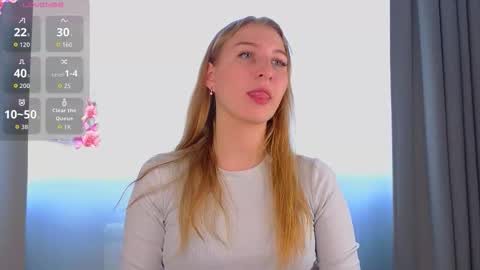 Snapshot of maureencoombs chatting on September 2025 07:08:01 AM maureencoombs online show from September 2025 07:08:01 AM