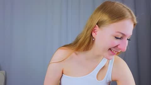 Snapshot of maureencoombs chatting on October 2025 04:21:01 AM maureencoombs online show from October 2025 04:21:01 AM