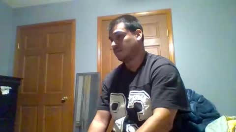 Snapshot of mauricescott chatting on February 2026 12:42:02 AM mauricescott online show from February 2026 12:42:02 AM