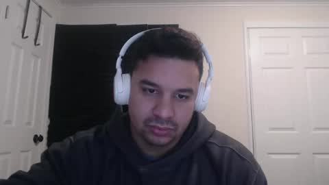 mauro656 online show from November 2025 09:04:02 PM