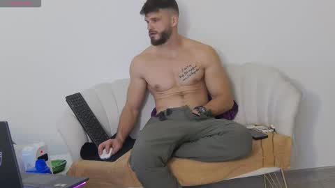 Snapshot of mauro_real_man chatting on November 2025 06:51:01 PM mauro_real_man online show from November 2025 06:51:01 PM