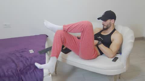 mauro_real_man online show from February 2026 06:06:02 PM