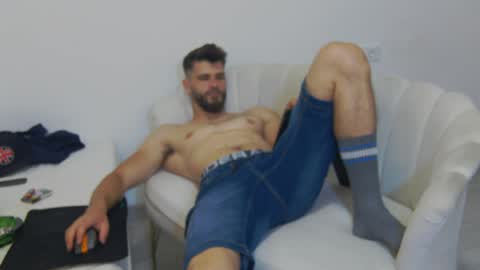 Snapshot of mauro_real_man chatting on June 2026 06:01:01 PM mauro_real_man online show from June 2026 06:01:01 PM