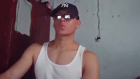 Mauro online show from December 2025 10:52:01 PM