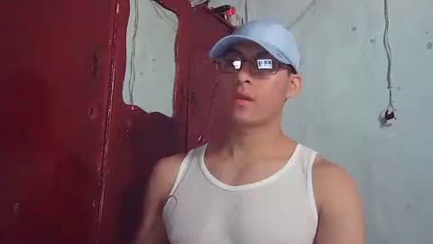 Mauro online show from December 2025 08:16:02 PM