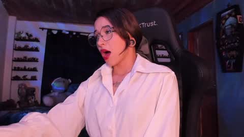 Hilary online show from December 2024 11:39:01 PM