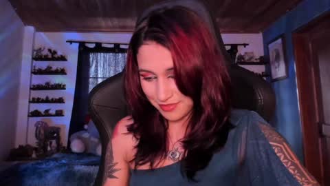 Hilary online show from January 2025 10:24:01 PM