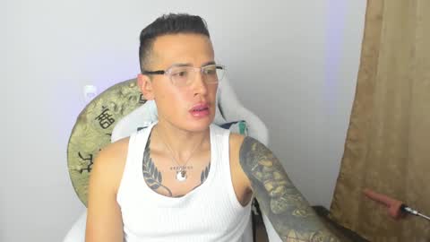 max__b online show from March 2025 05:43:02 AM