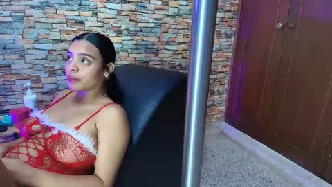 Max  Ashley online show from February 2026 01:40:01 PM