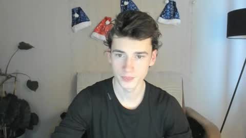 Snapshot of max_foks chatting on January 2026 06:39:02 AM Max online show from January 2026 06:39:02 AM