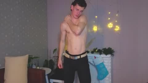 Snapshot of max_foks chatting on January 2026 07:44:02 AM Max online show from January 2026 07:44:02 AM