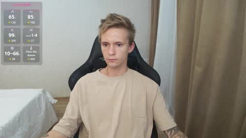 Max Gen with tats 24years  And Ethan without tats 20 years online show from October 2025 08:09:01 PM