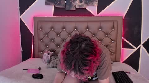 Max lover1 online show from December 2024 01:56:01 PM