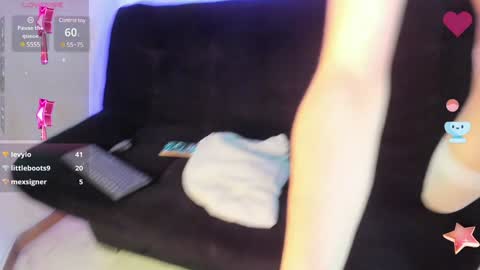 Max lover1 online show from February 2025 06:02:01 PM