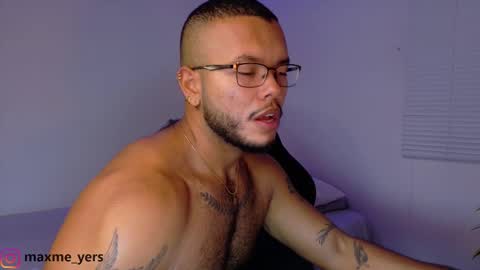 max_meyer online show from October 2025 10:58:01 PM