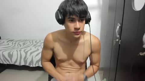 Snapshot of max_miller66 chatting on September 2025 01:39:02 AM Max online show from September 2025 01:39:02 AM