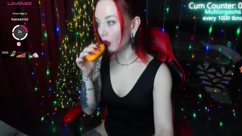 Snapshot of max_phoenix chatting on December 2024 10:14:02 PM Max online show from December 2024 10:14:02 PM