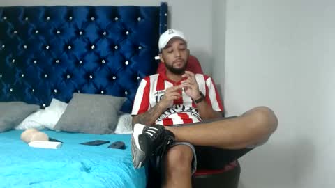 Snapshot of max_sexyhot26 chatting on December 2024 02:53:01 AM max_sexyhot26 online show from December 2024 02:53:01 AM