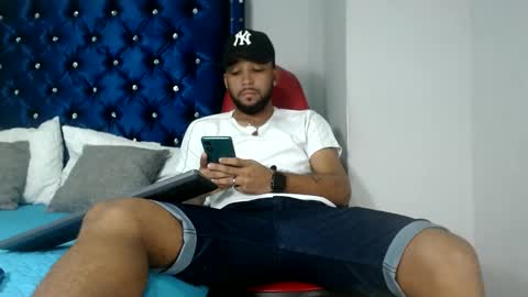 Snapshot of max_sexyhot26 chatting on December 2024 03:09:01 AM max_sexyhot26 online show from December 2024 03:09:01 AM