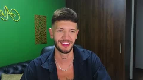 Max Taylor online show from December 2024 12:27:01 AM