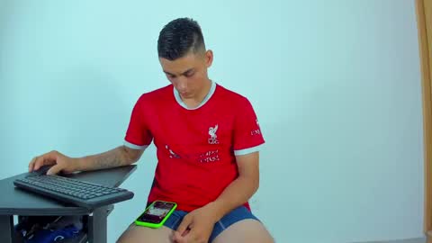 MAX     online show from May 2026 08:52:02 AM