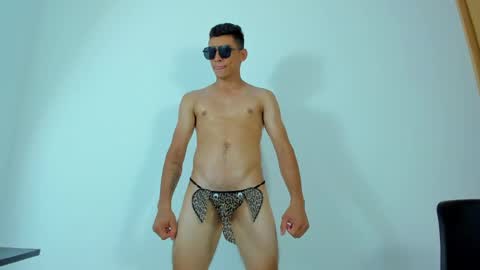 MAX     online show from May 2026 11:01:04 PM