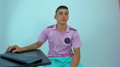MAX     online show from May 2026 01:14:02 AM
