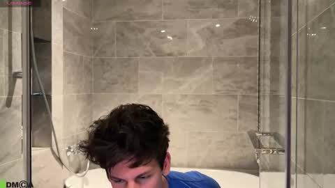 Max online show from October 2025 08:07:01 PM