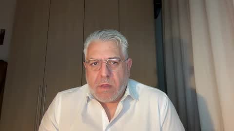 Snapshot of maxbillo chatting on April 2026 07:41:01 PM maxbillo online show from April 2026 07:41:01 PM