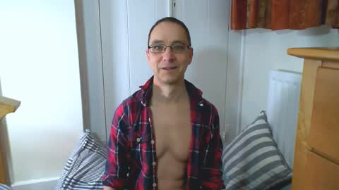 Snapshot of maxdavies chatting on February 2026 10:33:02 AM Max Davies online show from February 2026 10:33:02 AM