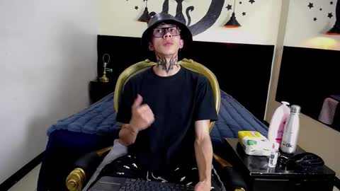 Snapshot of maxdominant_ chatting on September 2025 03:11:01 AM MaxDominant online show from September 2025 03:11:01 AM