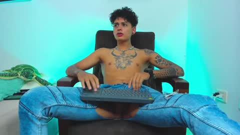 Snapshot of maxi_g chatting on January 2025 07:23:01 PM Maxi online show from January 2025 07:23:01 PM