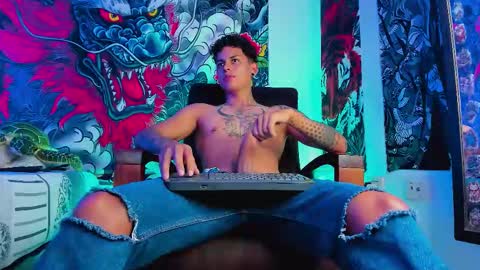 Snapshot of maxi_g chatting on September 2025 03:32:02 AM Maxi online show from September 2025 03:32:02 AM