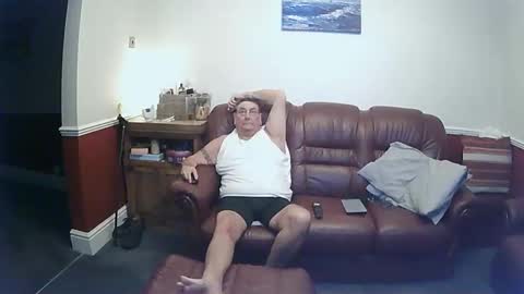 MAX online show from January 2025 08:51:01 PM