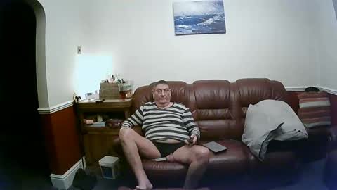 MAX online show from February 2025 02:05:02 AM