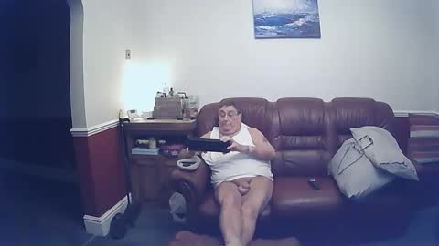 MAX online show from March 2025 11:04:02 PM