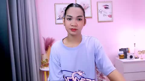 maxie greyson online show from February 2025 06:42:02 AM