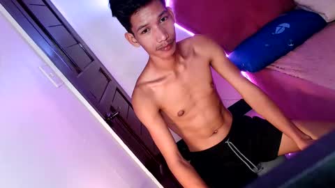 Reyn online show from October 2025 08:23:02 AM