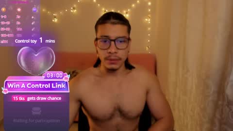 Snapshot of maxifit_ chatting on January 2025 09:44:02 AM Mikael online show from January 2025 09:44:02 AM